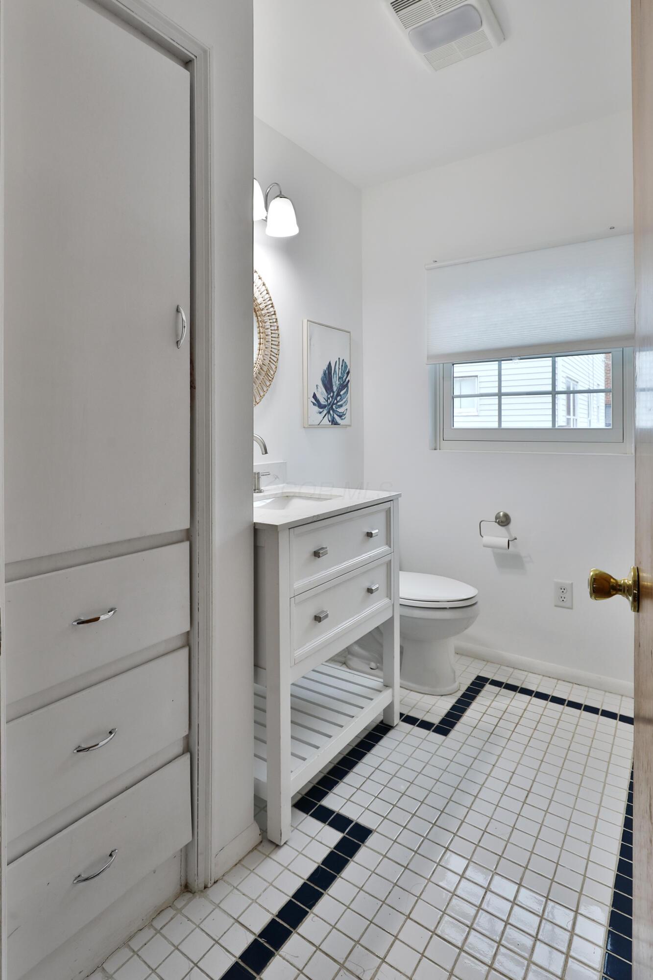 990 Vernon Road Columbus, OH 43209 - Photo 24 of 60 990-Vernon-24