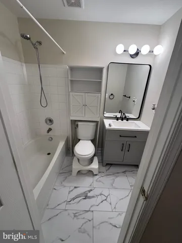 $1,800 | 15666 Mendoza Lane, Woodbridge, VA 22191