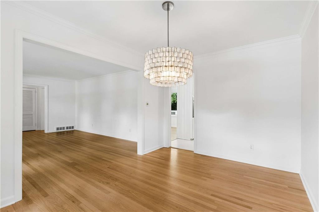 2478 Tanglewood Road Decatur, GA 30033 - Photo 13 of 48