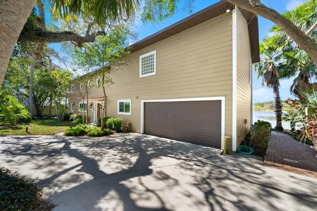 $949,000 | 2306 John Anderson Drive, Ormond Beach, FL 32176