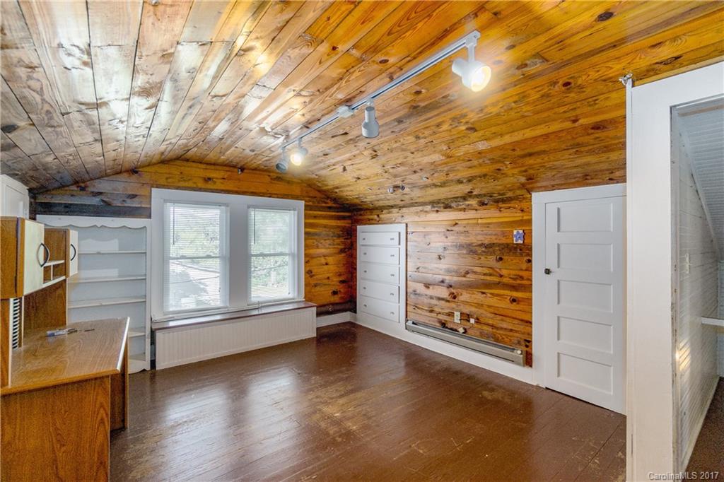 450 North Canton Road Canton, NC 28716 - Photo 20 of 24