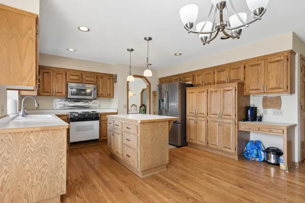 $650,000 | 3510 Wedgewood Lane North, Plymouth, MN 55441