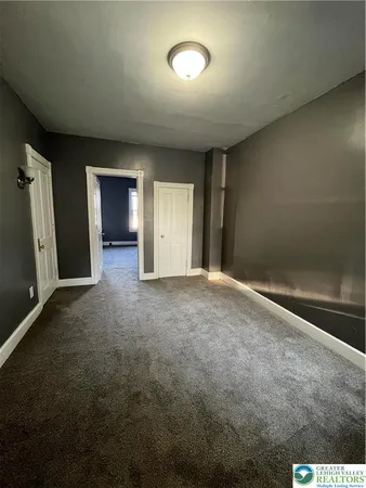 $1,695 | 122 South Spruce Street, Nazareth, PA 18064