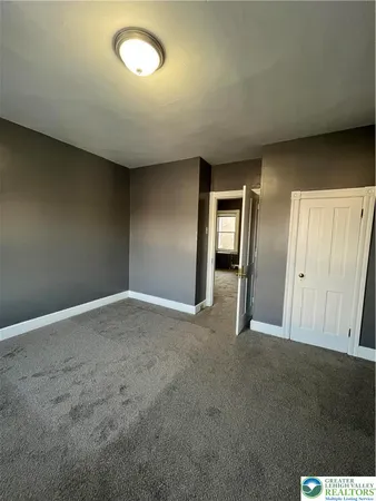 $1,695 | 122 South Spruce Street, Nazareth, PA 18064