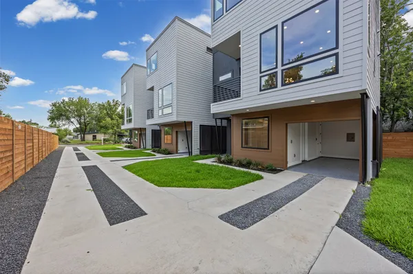 $900,000 | 100 West Odell Street, Unit 3, Austin, TX 78752