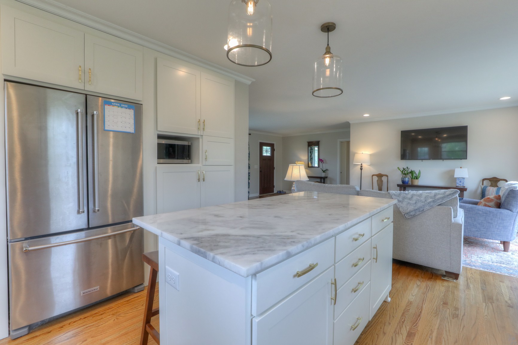 1217 Davidson Road Nashville, TN 37205 - Photo 15 of 43 a kitchen with stainless steel appliances granite countertop a refrigerator a oven and a sink with large countertops