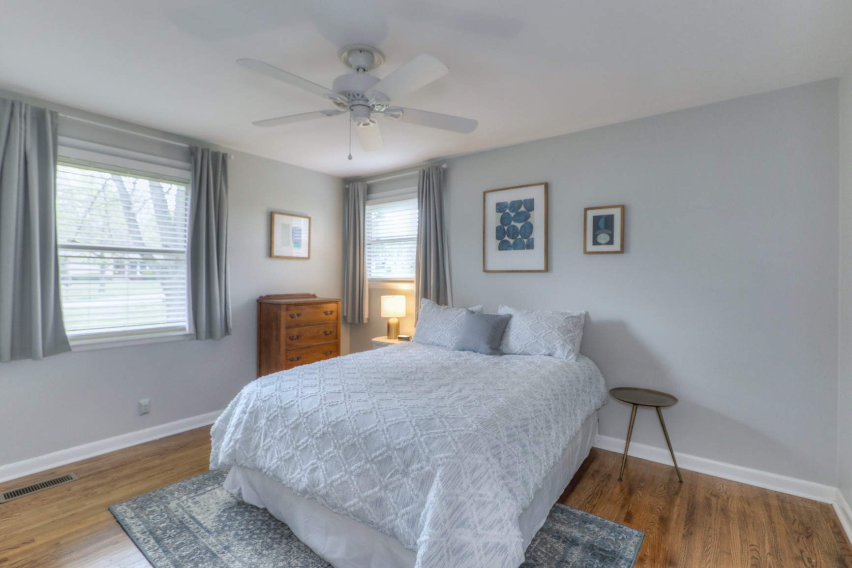 1217 Davidson Road Nashville, TN 37205 - Photo 17 of 43 a bedroom with a bed and a window