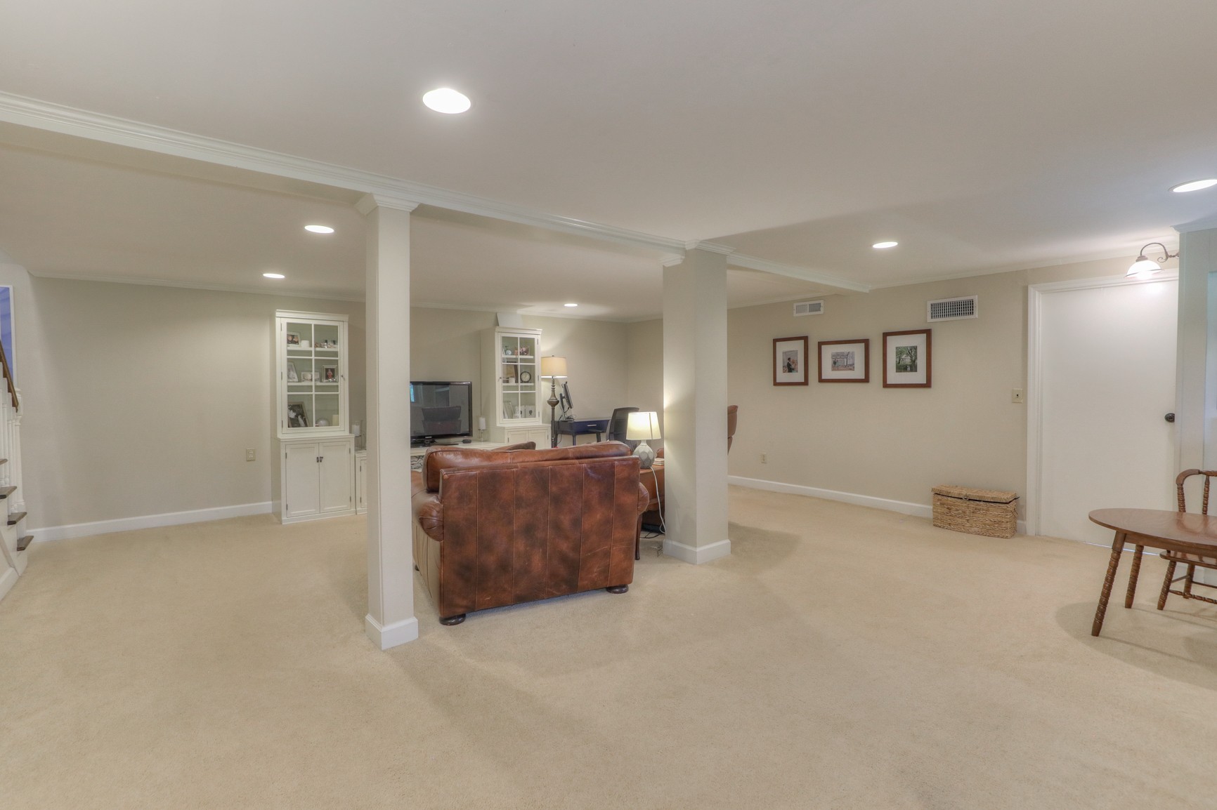 1217 Davidson Road Nashville, TN 37205 - Photo 26 of 43 a view of kitchen and windows