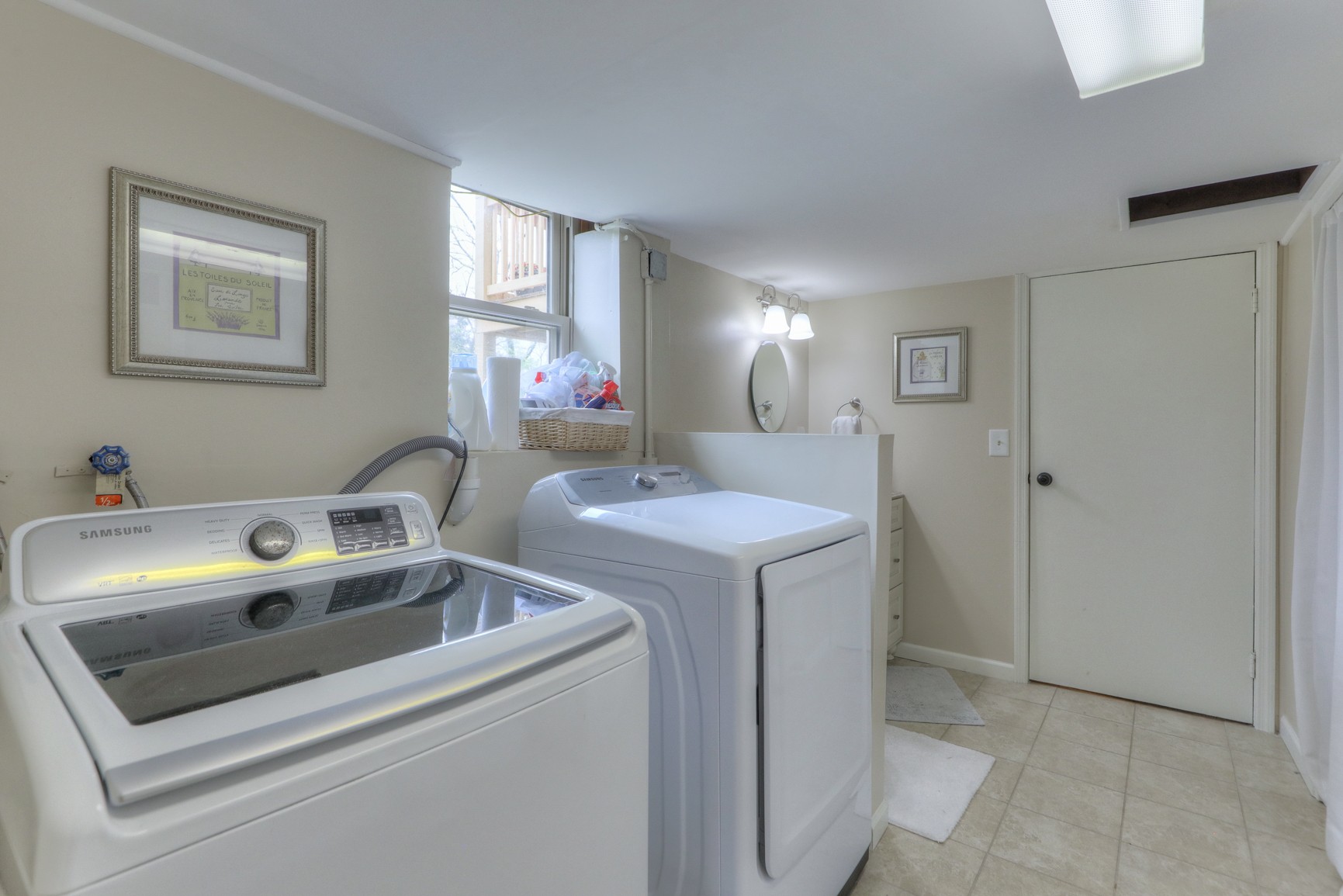 1217 Davidson Road Nashville, TN 37205 - Photo 32 of 43 a utility room with dryer and washer