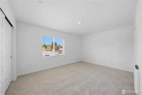 $599,950 | 9811 31st Avenue Southeast, Unit B2, Everett, WA 98208