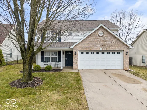 $350,000 | 14966 Copper Tree Way, Carmel, IN 46033