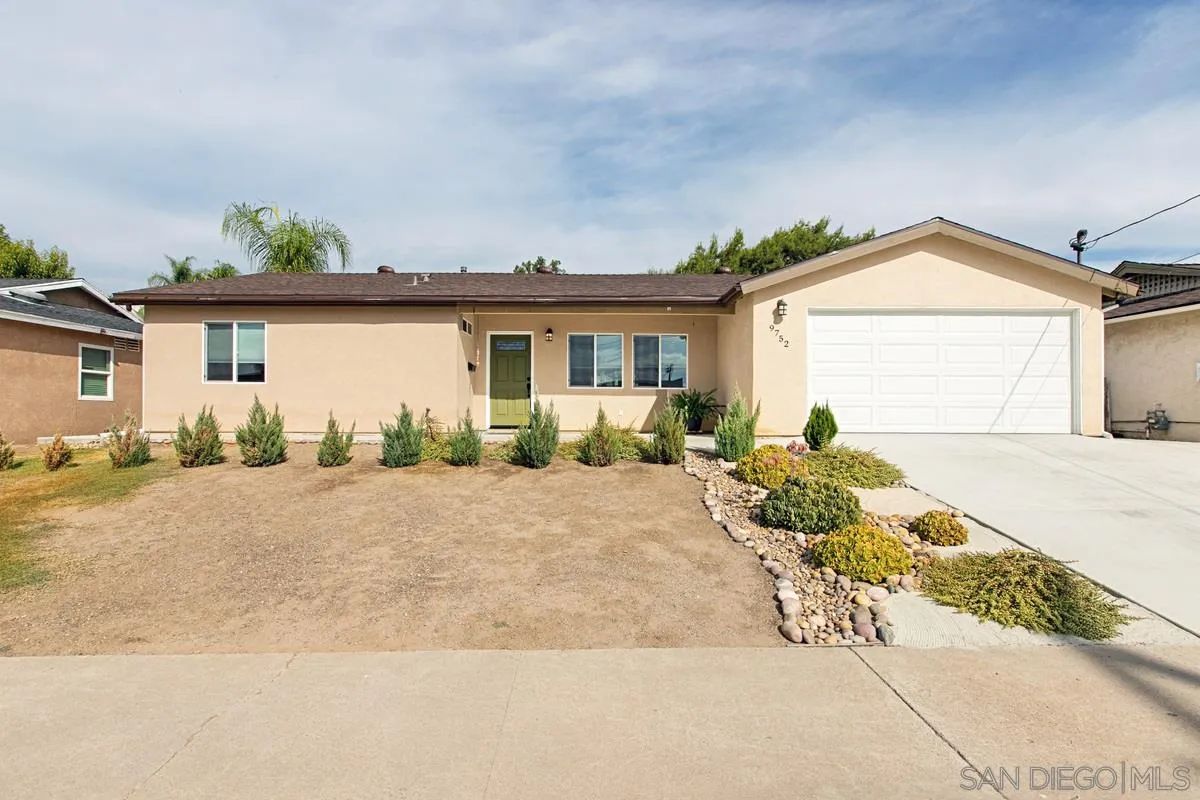 9752 Abbeywood Road Santee, CA 92071 - Photo 1 of 20 Gallery Image 1