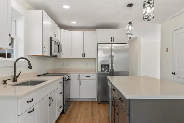 $549,999 | 515 Range E Road, Limerick, ME 04048