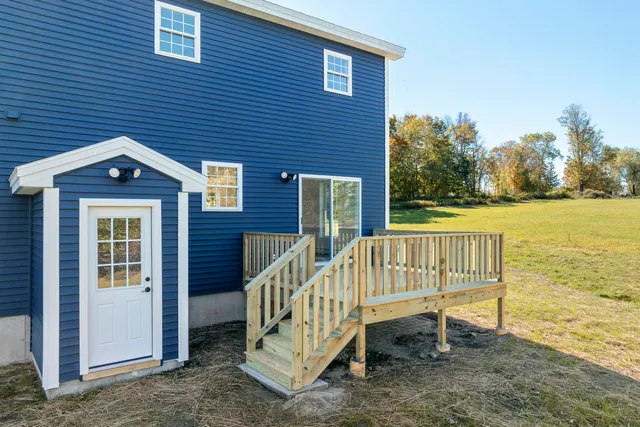 $549,999 | 515 Range E Road, Limerick, ME 04048