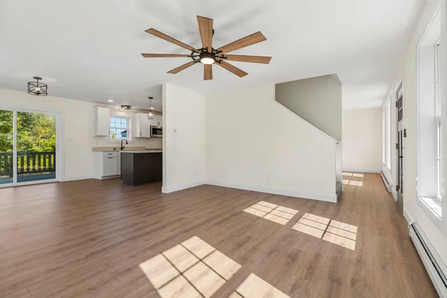 $549,999 | 515 Range E Road, Limerick, ME 04048