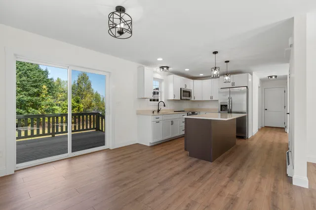 $549,999 | 515 Range E Road, Limerick, ME 04048