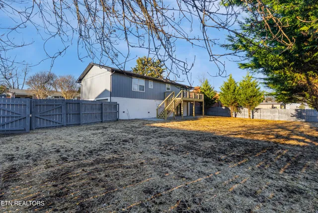 $449,900 | 1726 Scenic Drive, Maryville, TN 37803