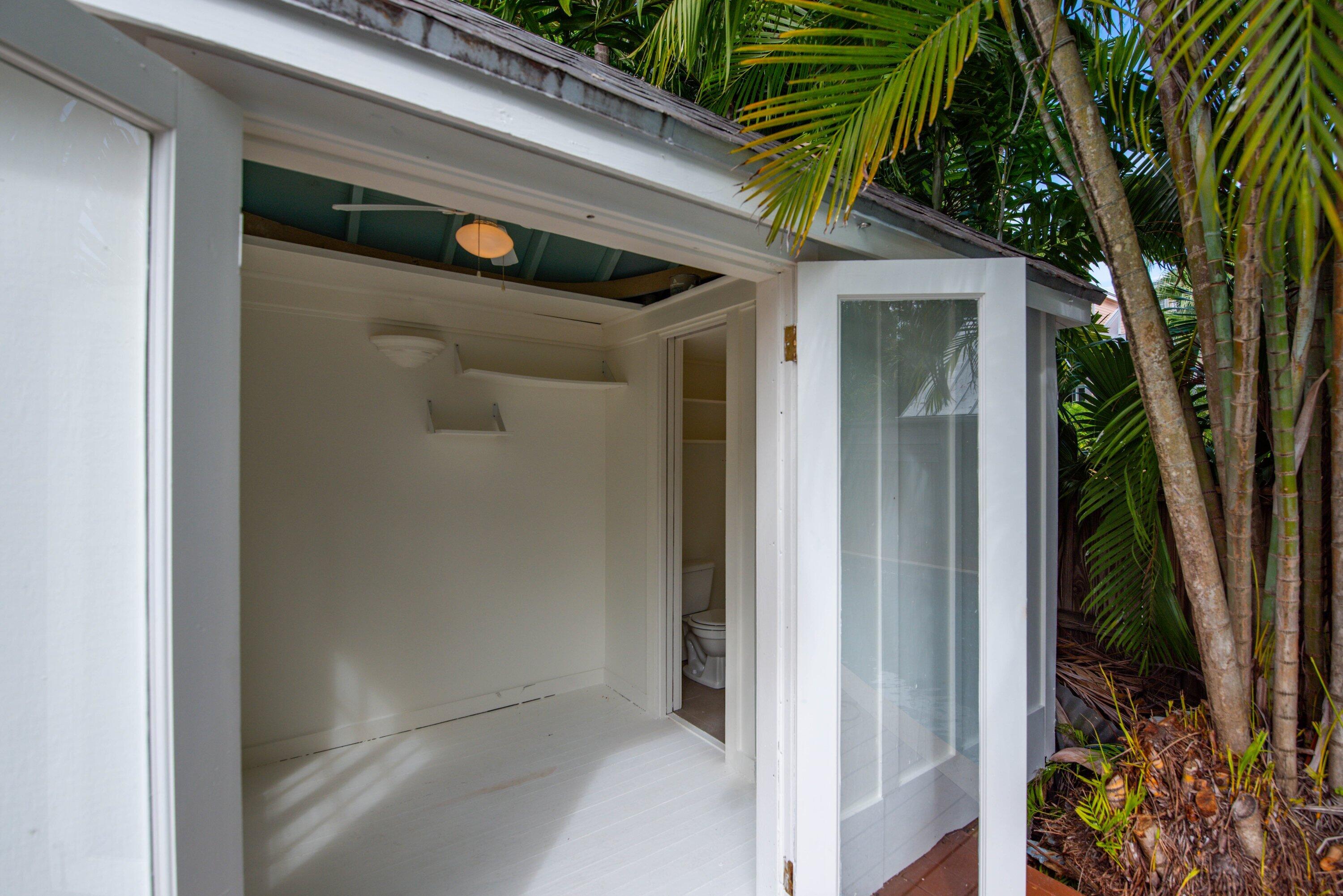 609 Margaret Street Key West, FL 33040 - Photo 28 of 36 Pool House