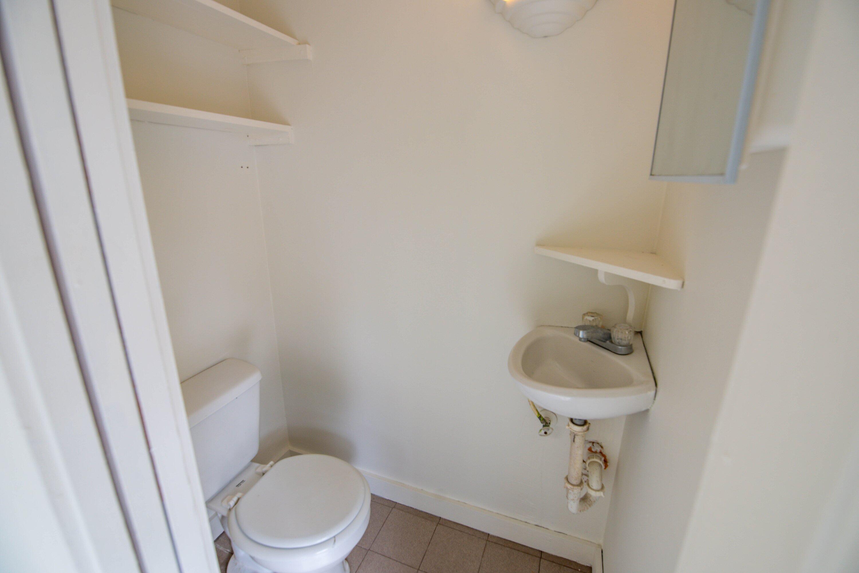 609 Margaret Street Key West, FL 33040 - Photo 30 of 36 Pool House Bathroom