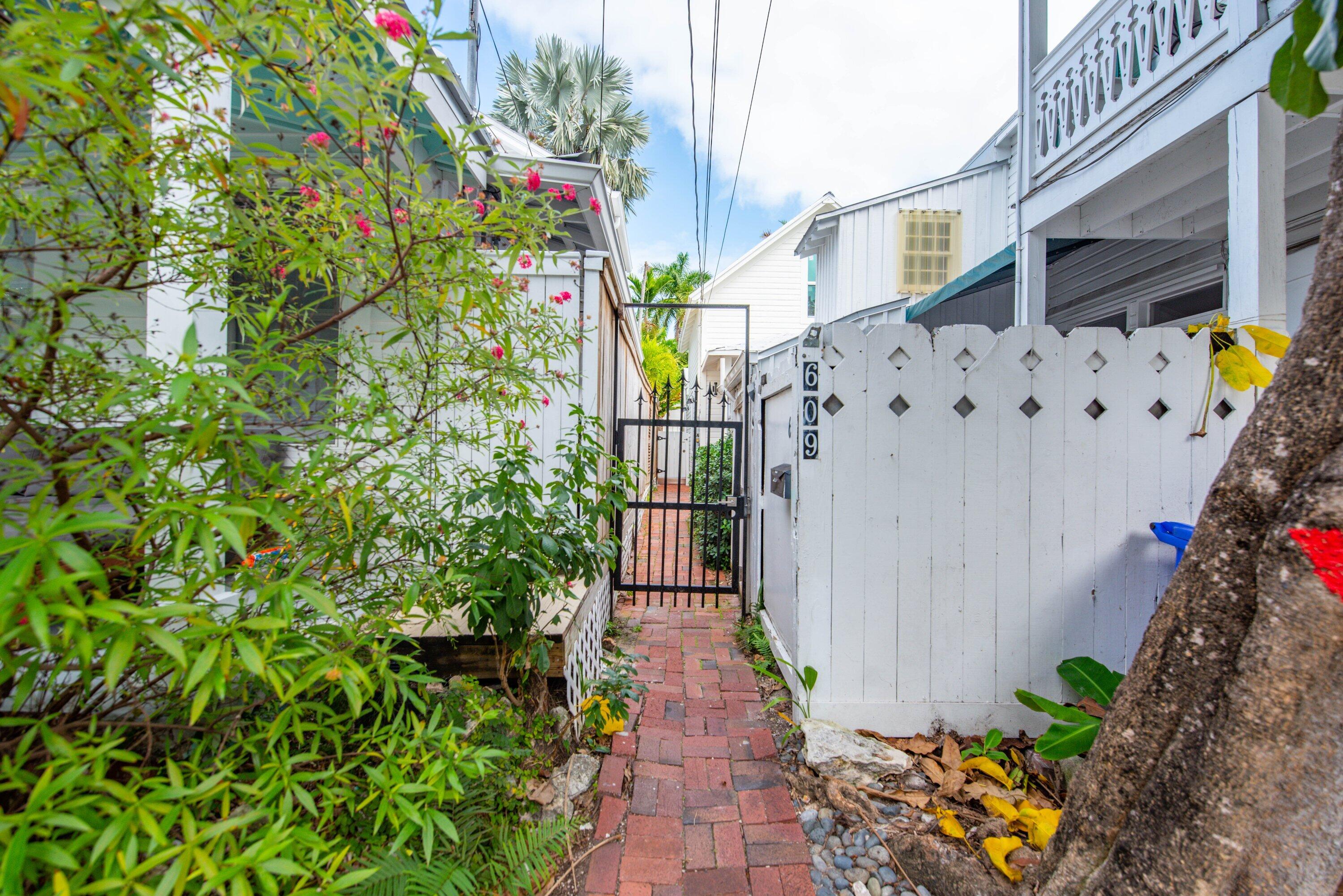 609 Margaret Street Key West, FL 33040 - Photo 34 of 36 Street Entrance