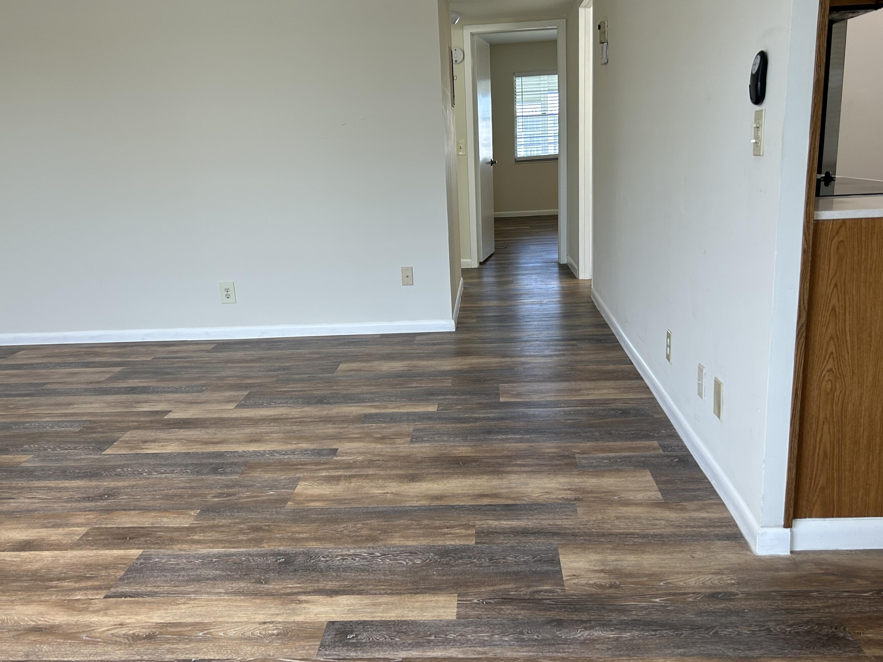 3046 Exeter C Boca Raton, FL 33434 - Photo 7 of 18 Living Room