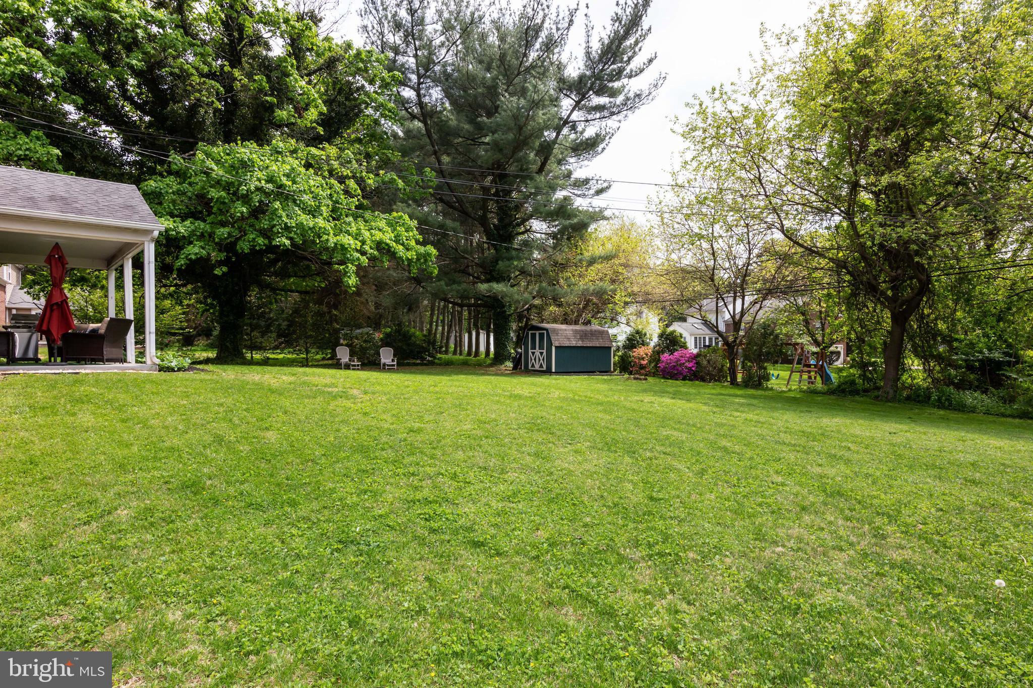 202 Woodcrest Road Media, PA 19063 - Photo 7 of 44 Back year view