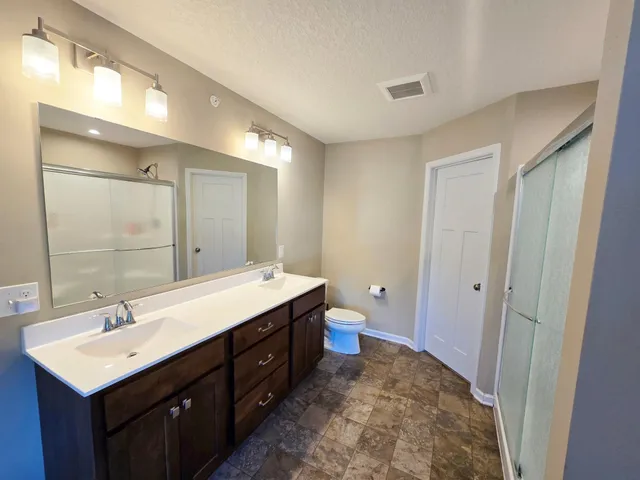 $418,000 | 7688 77th Place, Victoria, MN 55386