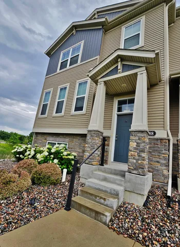 $418,000 | 7688 77th Place, Victoria, MN 55386