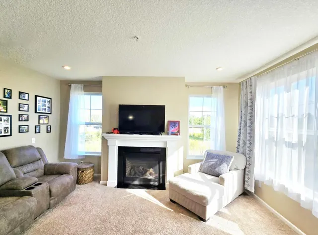 $418,000 | 7688 77th Place, Victoria, MN 55386