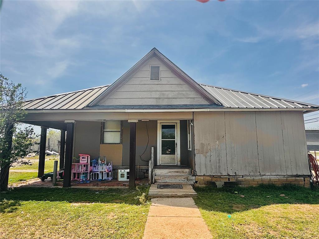 500 South Broadway Street Ballinger, TX 76821 - Photo 1 of 1