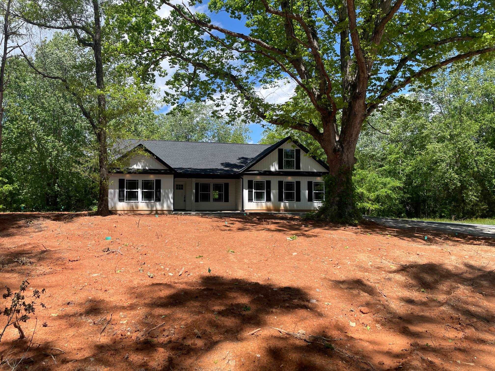 382 Geddis Road Inman, SC 29349 - Photo 4 of 34