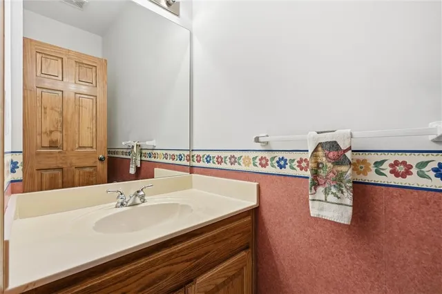 $420,000 | 1704 Southwest Summit Hill Circle, Lee's Summit, MO 64081