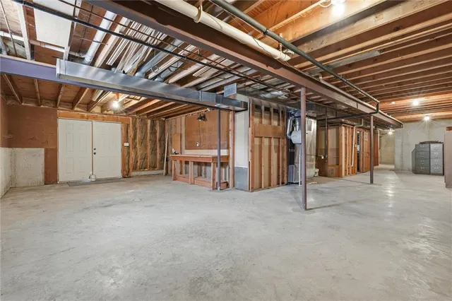 $420,000 | 1704 Southwest Summit Hill Circle, Lee's Summit, MO 64081