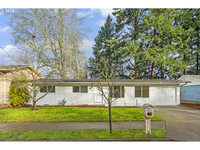 $425,000 | 15133 Southeast Woodward Street, Portland, OR 97236
