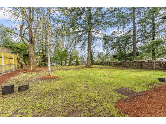 $425,000 | 15133 Southeast Woodward Street, Portland, OR 97236