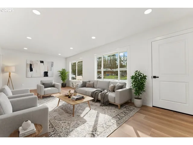 $425,000 | 15133 Southeast Woodward Street, Portland, OR 97236