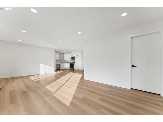 $425,000 | 15133 Southeast Woodward Street, Portland, OR 97236