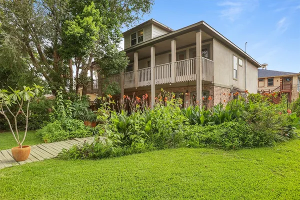 $4,500 | 5 Harbor Lane, Kemah, TX 77565