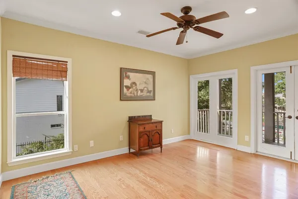 $4,500 | 5 Harbor Lane, Kemah, TX 77565