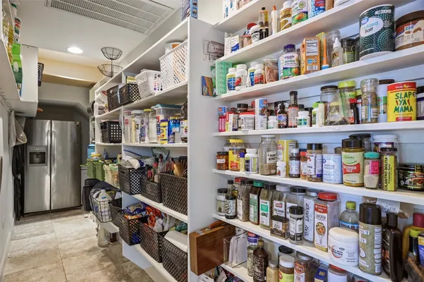 $4,500 | 5 Harbor Lane, Kemah, TX 77565