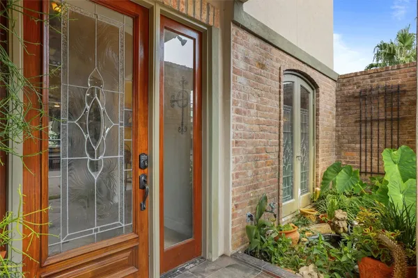 $4,500 | 5 Harbor Lane, Kemah, TX 77565