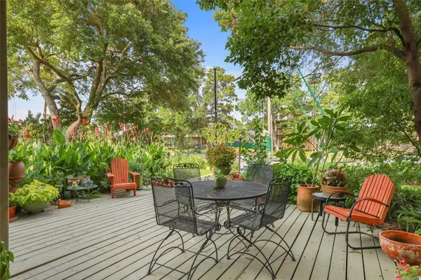 $4,500 | 5 Harbor Lane, Kemah, TX 77565