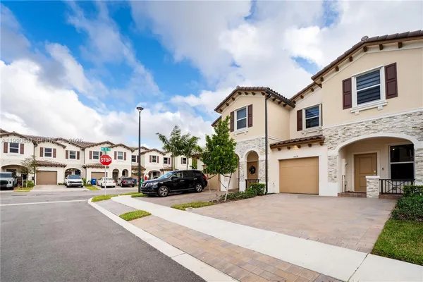 $485,000 | 5514 Northwest 27th Street, Lauderhill, FL 33313