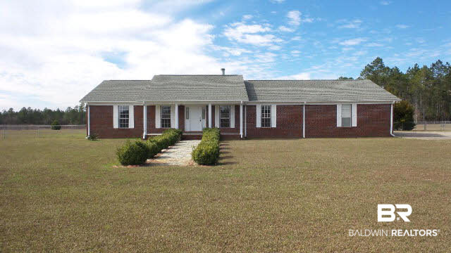 7501 North Pine Barren Road Century, FL 32535 - Photo 1 of 15
