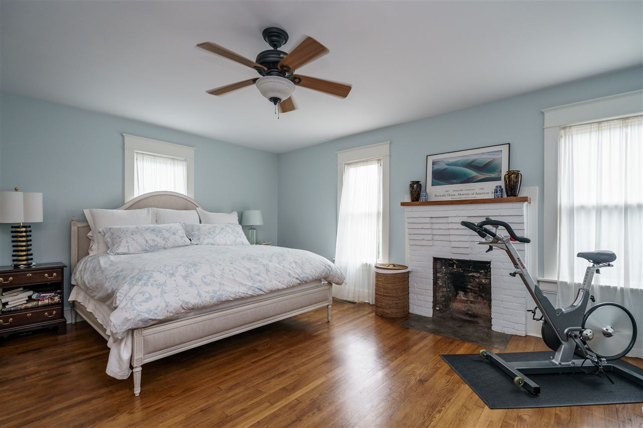 700 East Franklin Street Raleigh, NC 27604 - Photo 15 of 24 Photo 15