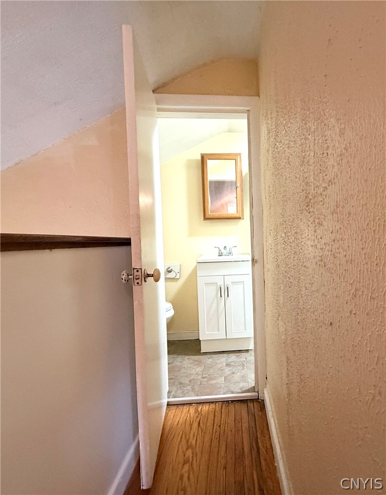 512 Herkimer Road Utica, NY 13502 - Photo 34 of 36