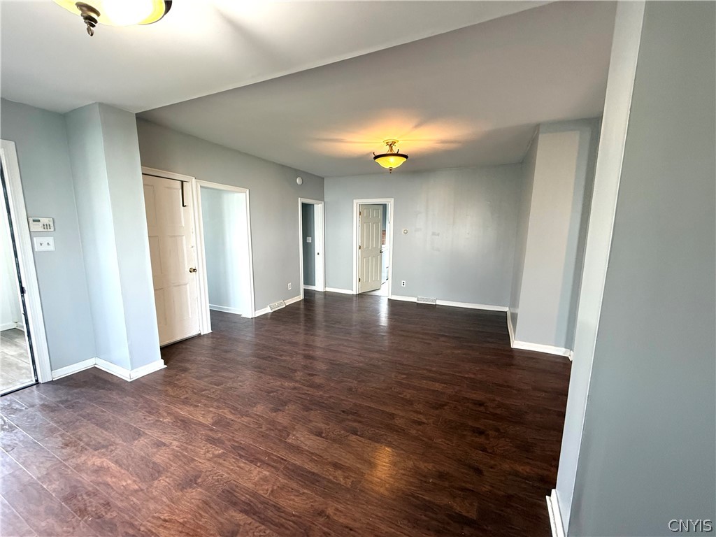 512 Herkimer Road Utica, NY 13502 - Photo 9 of 36