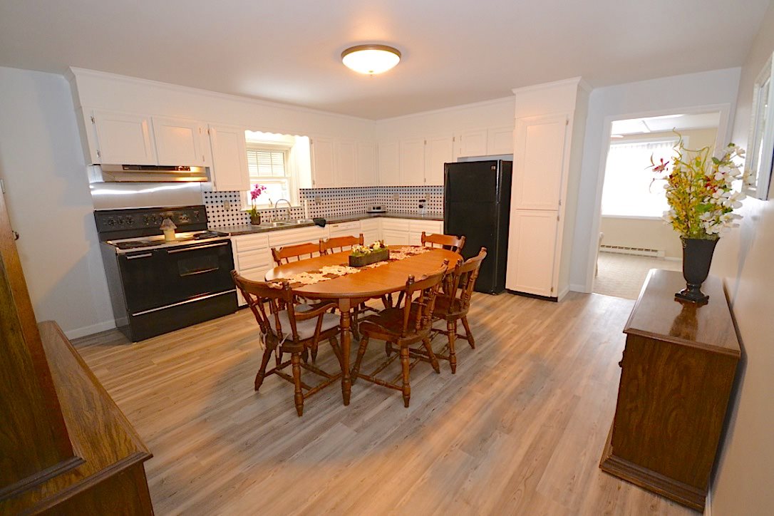 49 Holbrook Road Bedford, NH 03110 - Photo 12 of 35