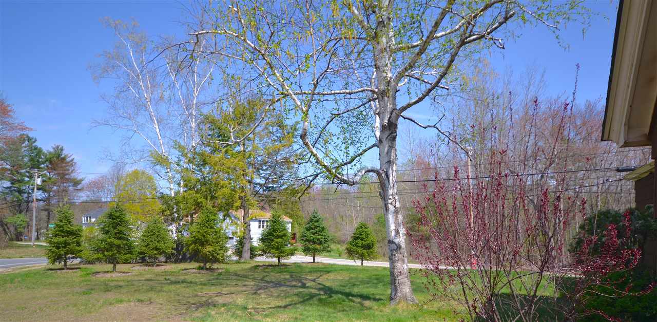 49 Holbrook Road Bedford, NH 03110 - Photo 3 of 35