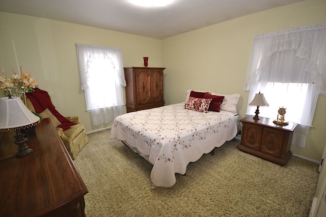 49 Holbrook Road Bedford, NH 03110 - Photo 22 of 35